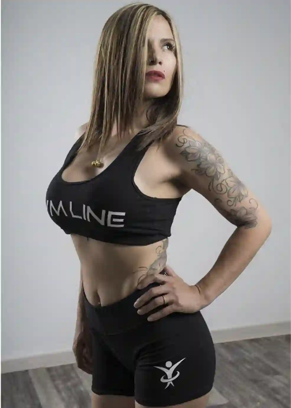 New Fresh Summer Black/White from Gymline