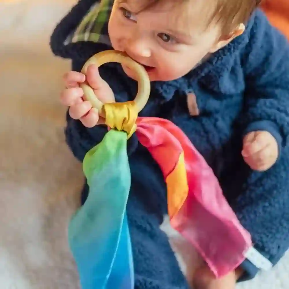 Rainbow ring with Natural Montessori silk