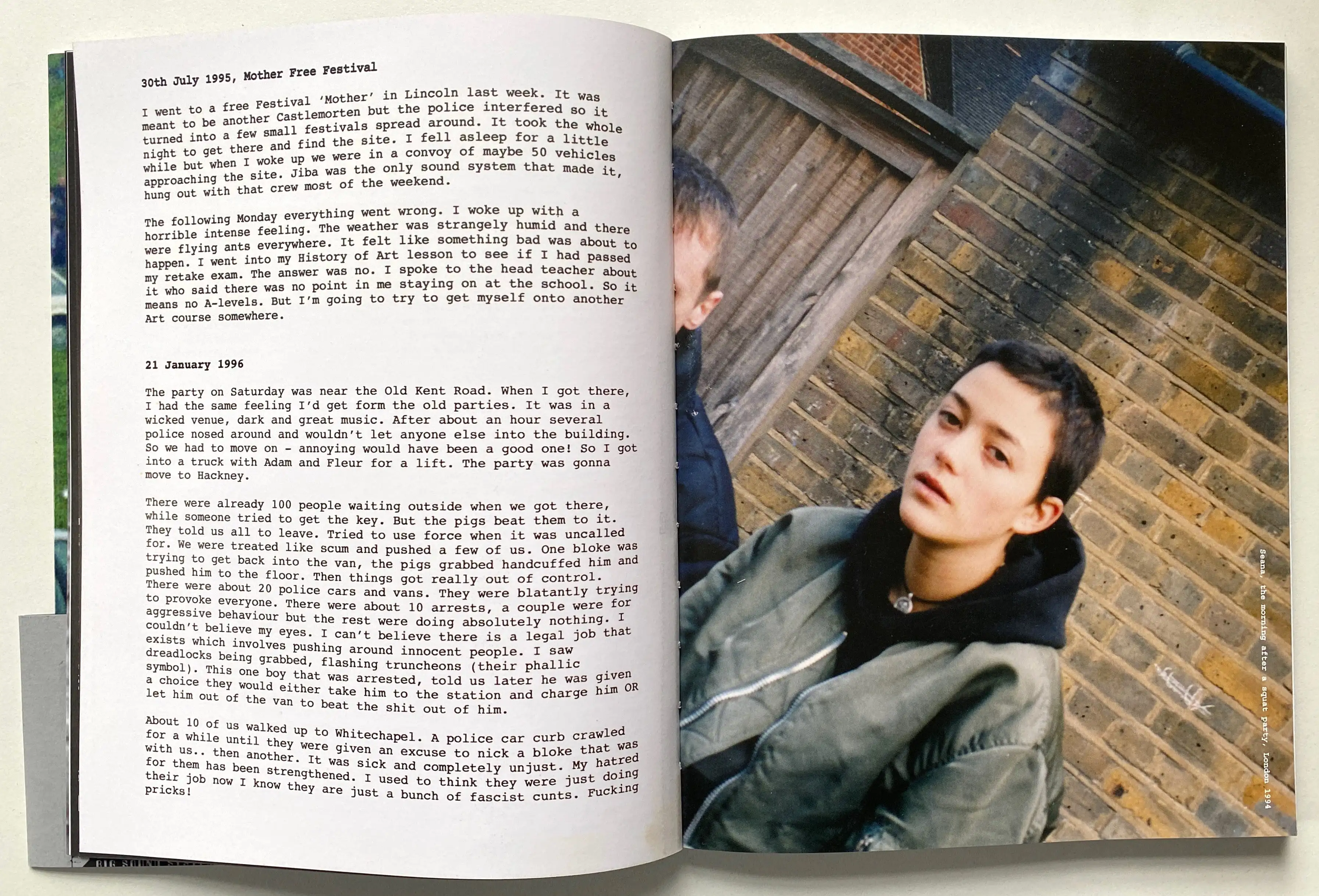Idea Seana Gavin Spiralled Re-edition Book - Imagen 7
