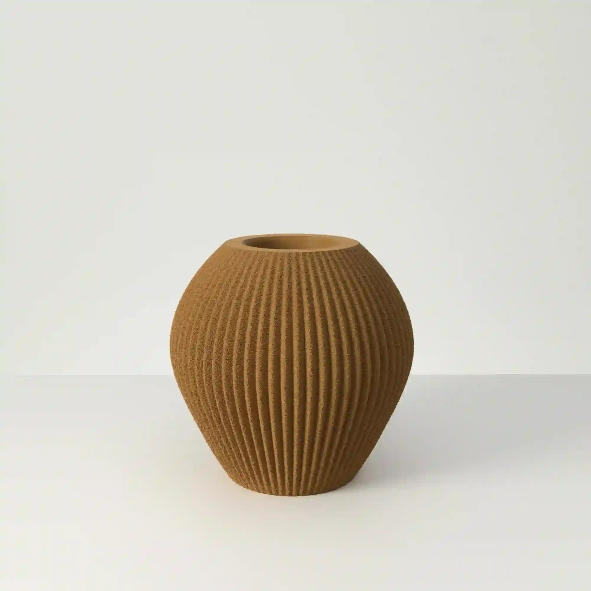JARRÓN DONA CARAMELO L / MENDELEK STUDIO