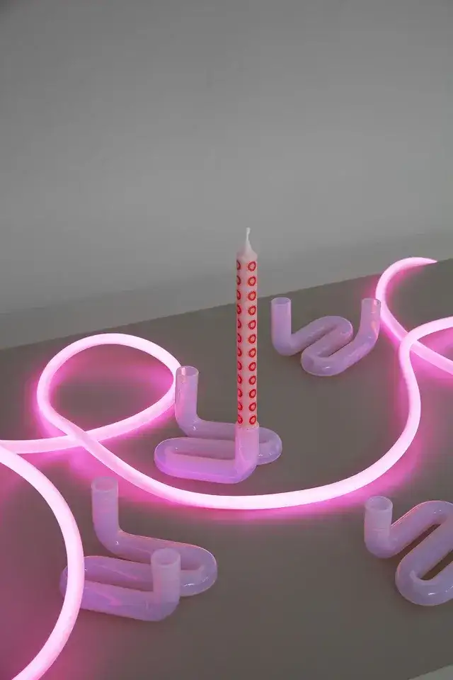 Candelabro Ola Rosa / Estudio sobre - Imagen 5