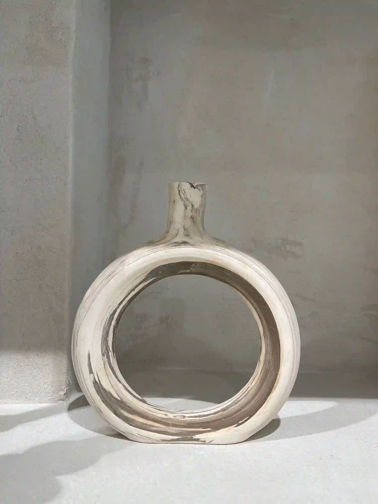 JARRÓN CIRCULAR BLANCO