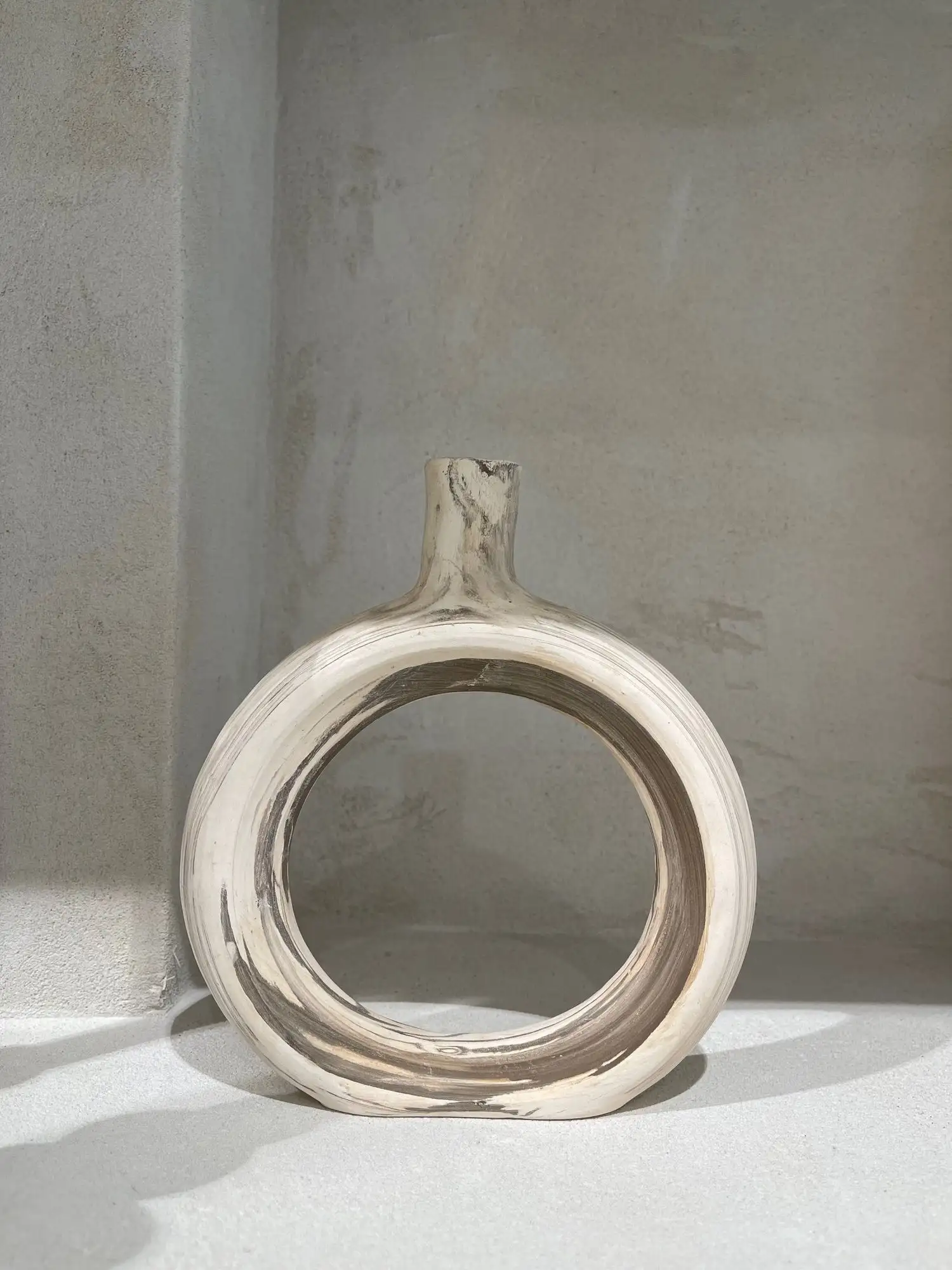JARRÓN CIRCULAR BLANCO