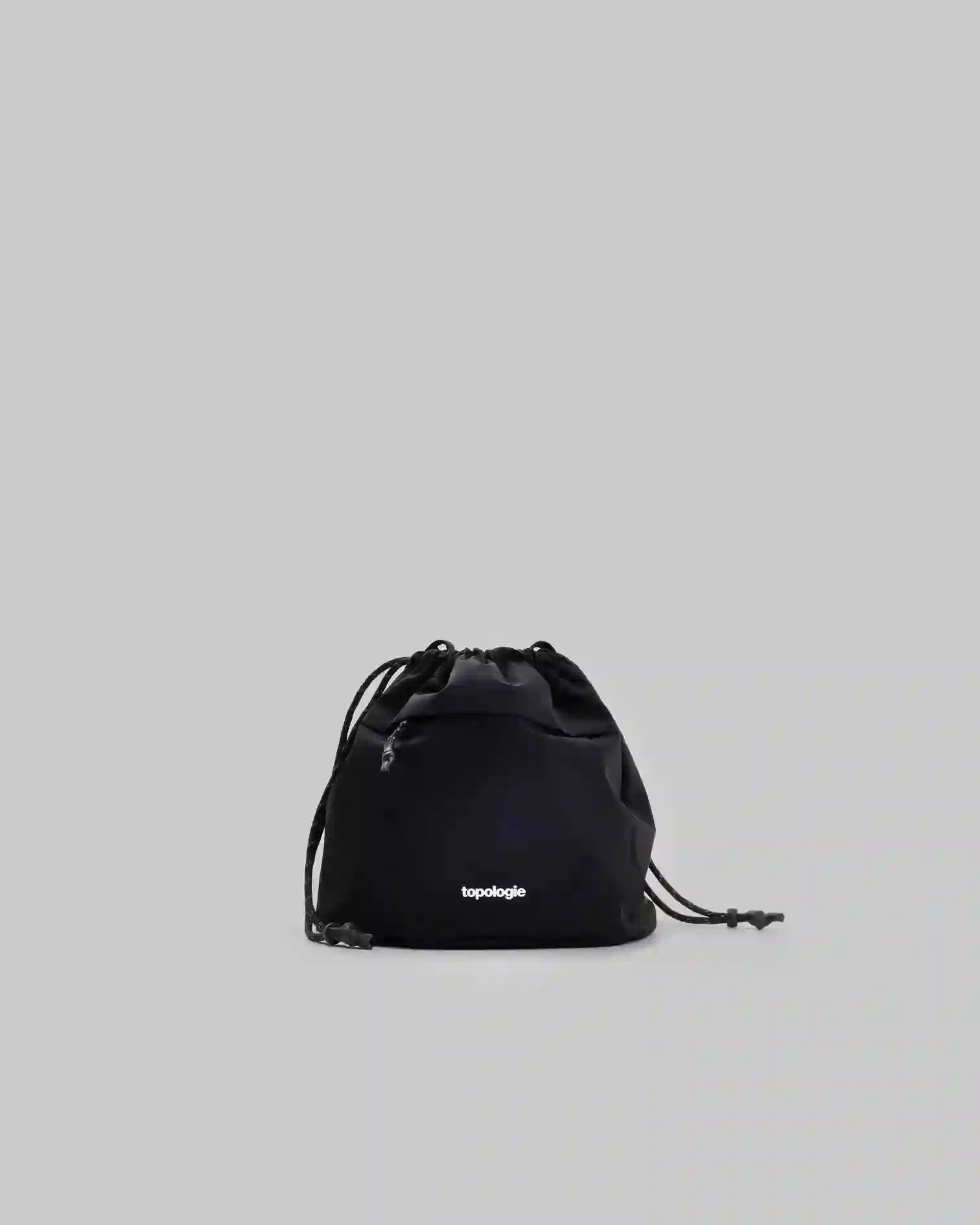 REVERSIBLE BUCKET (BLACK TECH SATEEN) / TOPOLOGIE