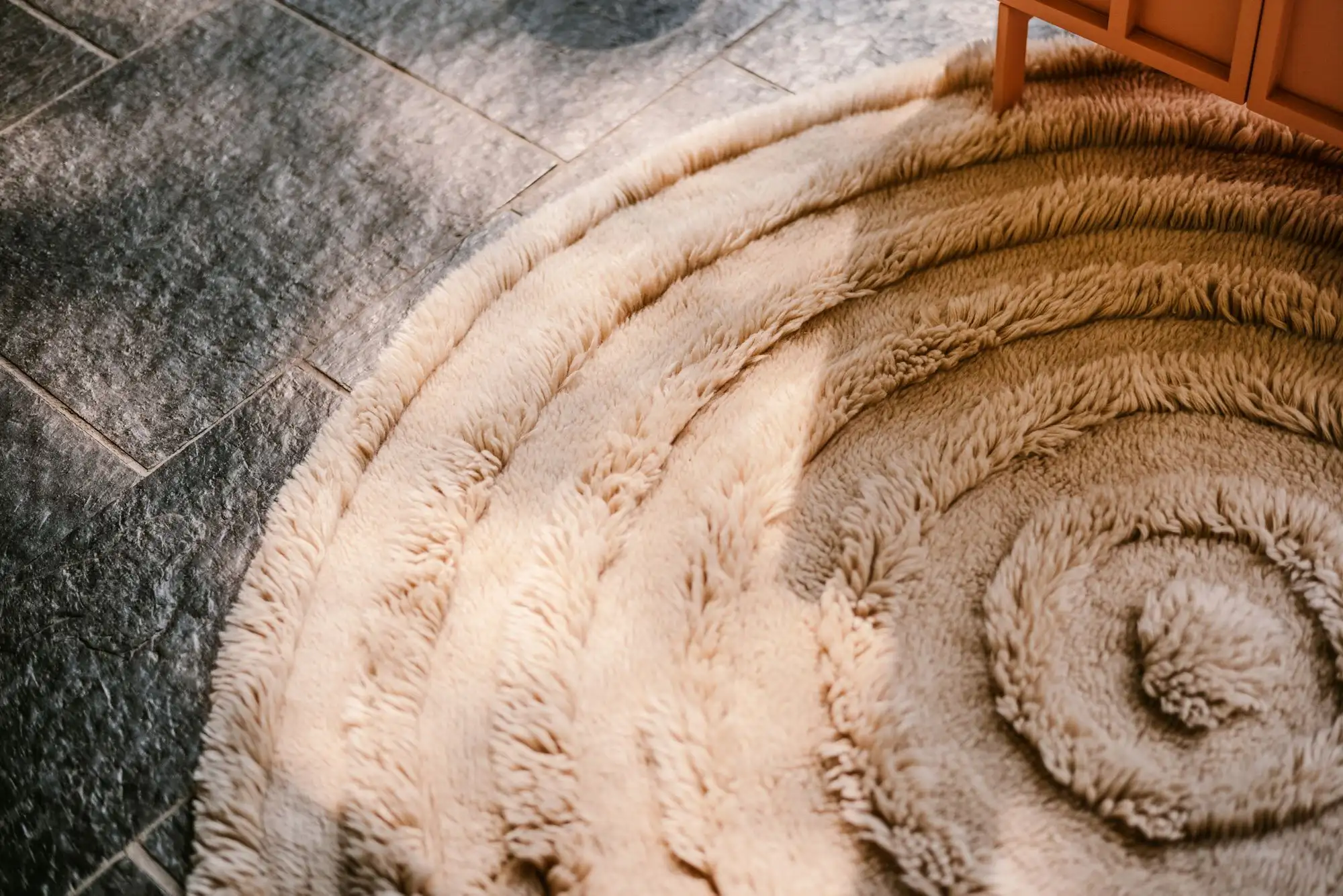 Beige / Hk Living Round Carpet - Image 2