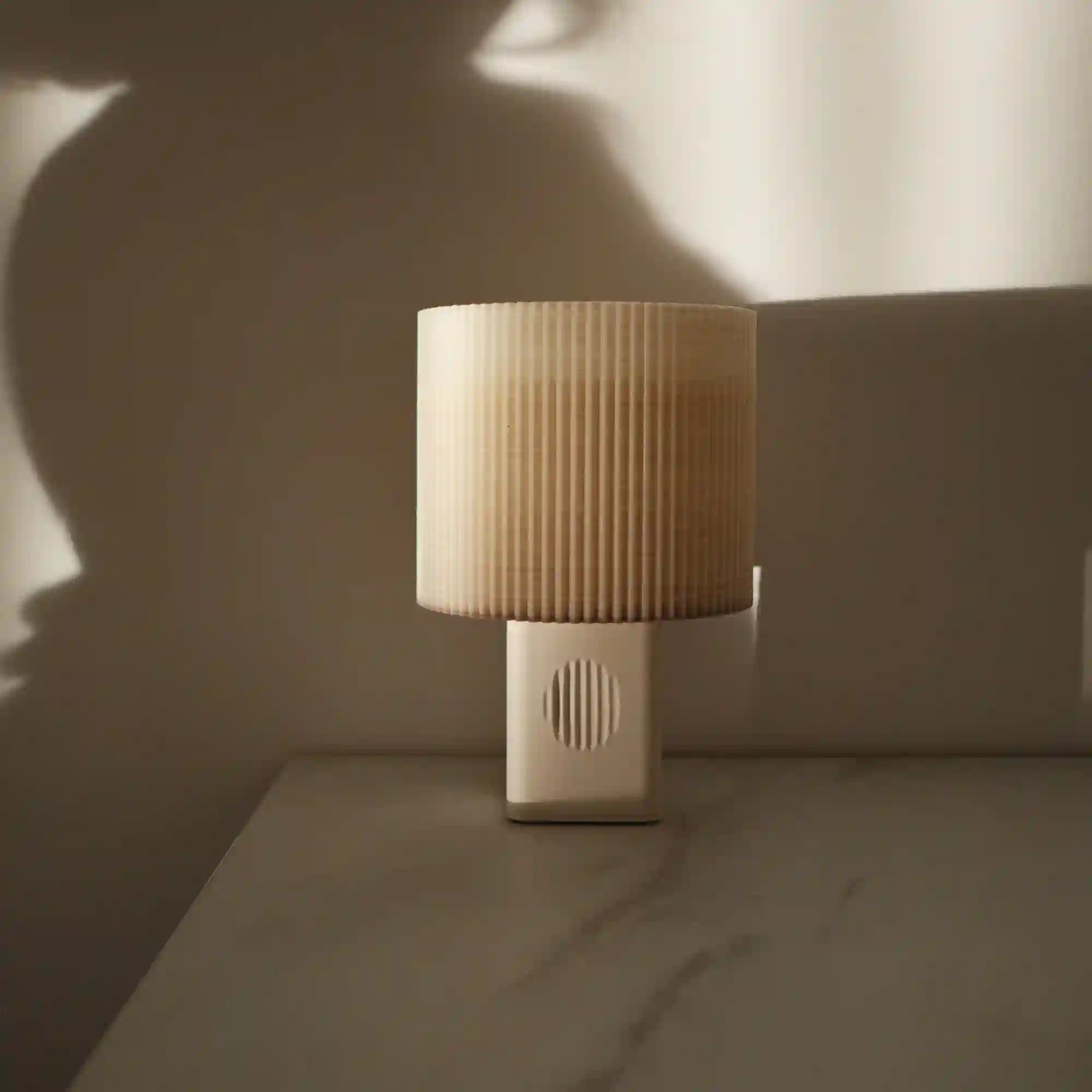 Linternas Dares / Mendelek Studio
