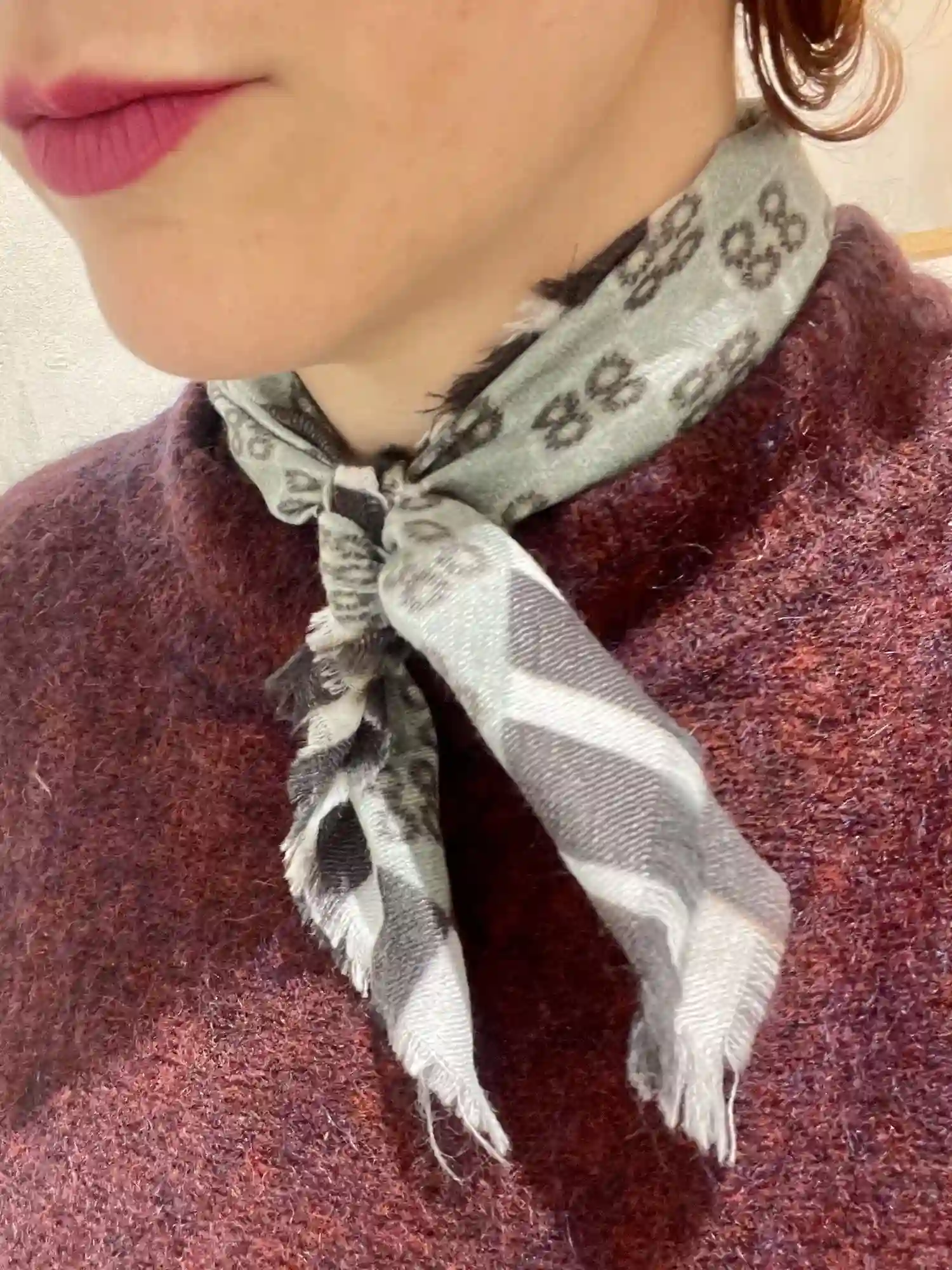PAÑUELO MINI GRIS / MAITANE BILBAO