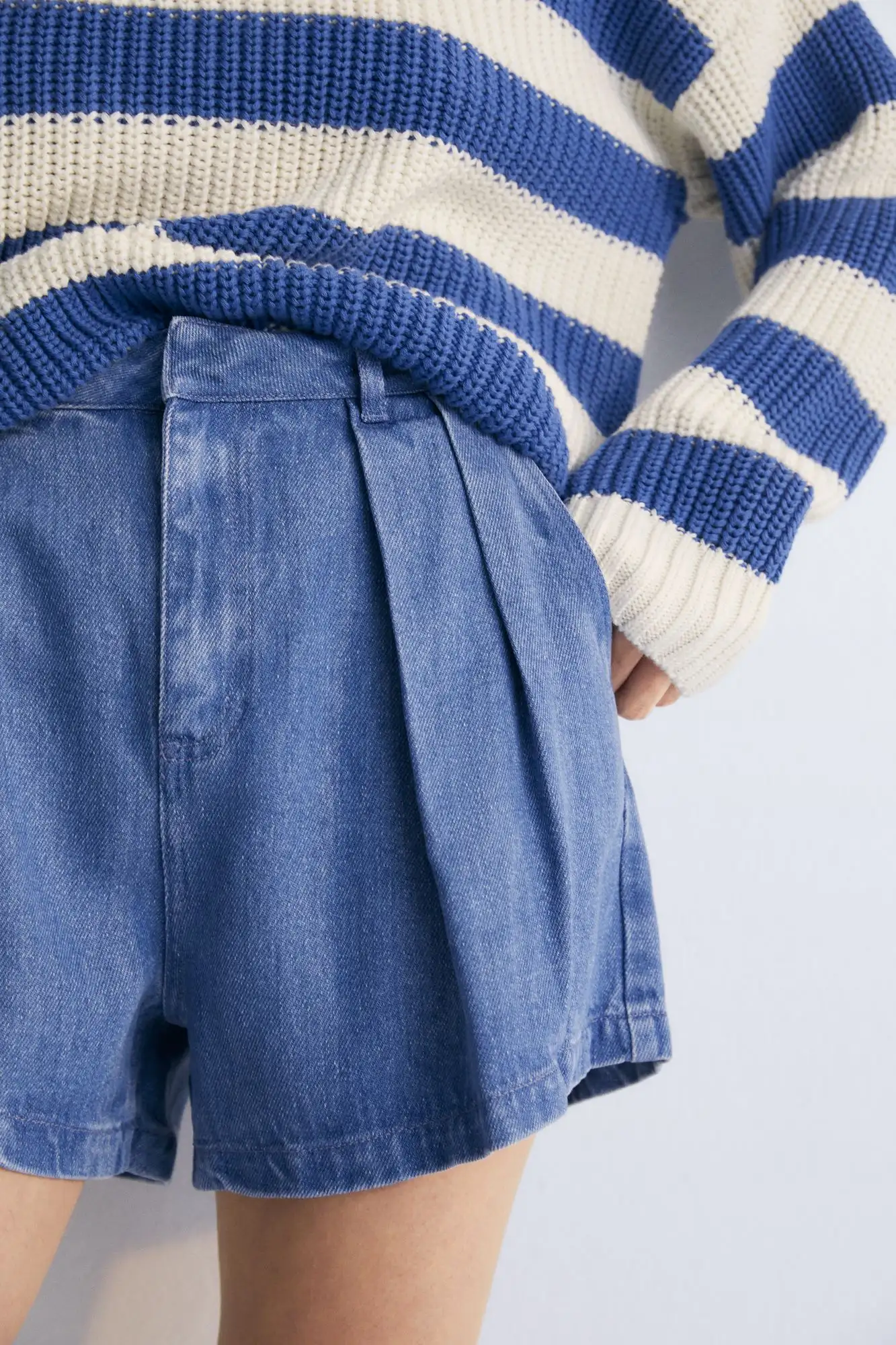 SHORT VAQUERO MICENAS / THE NEW SOCIETY