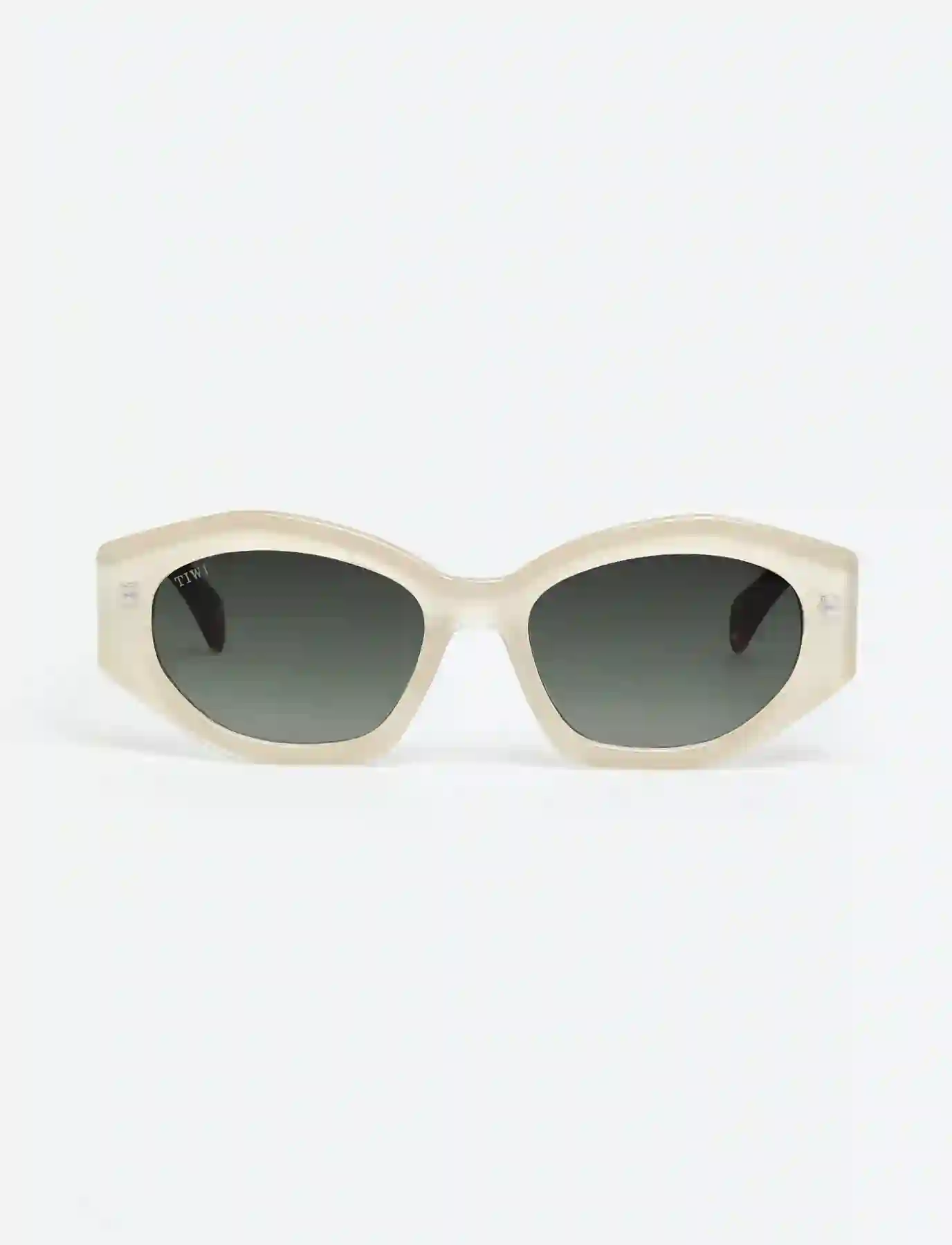 Colette 200 / Tiwi