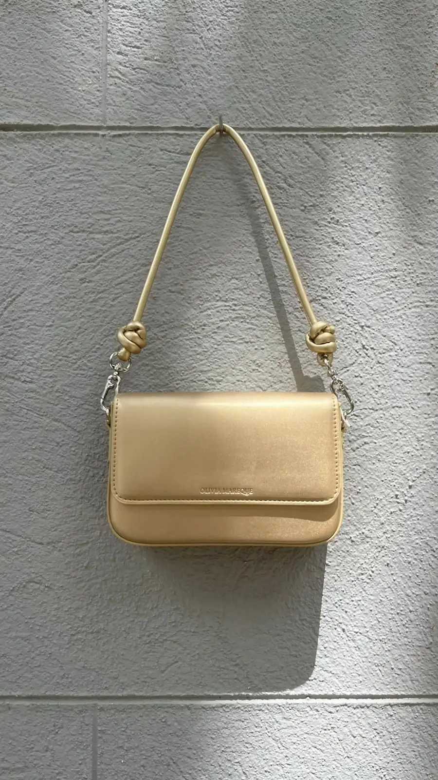 Pantone Dorado /Correa Knot