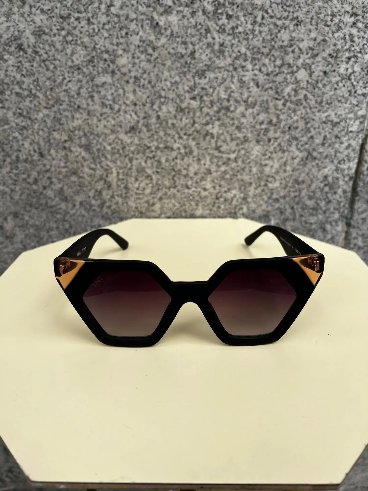 HEXAGON BLACK-PINK / TIWI