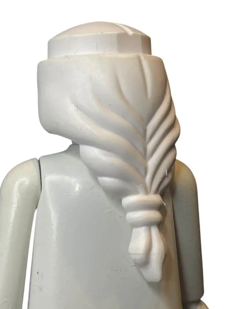 PL_0389 White wide braid hair