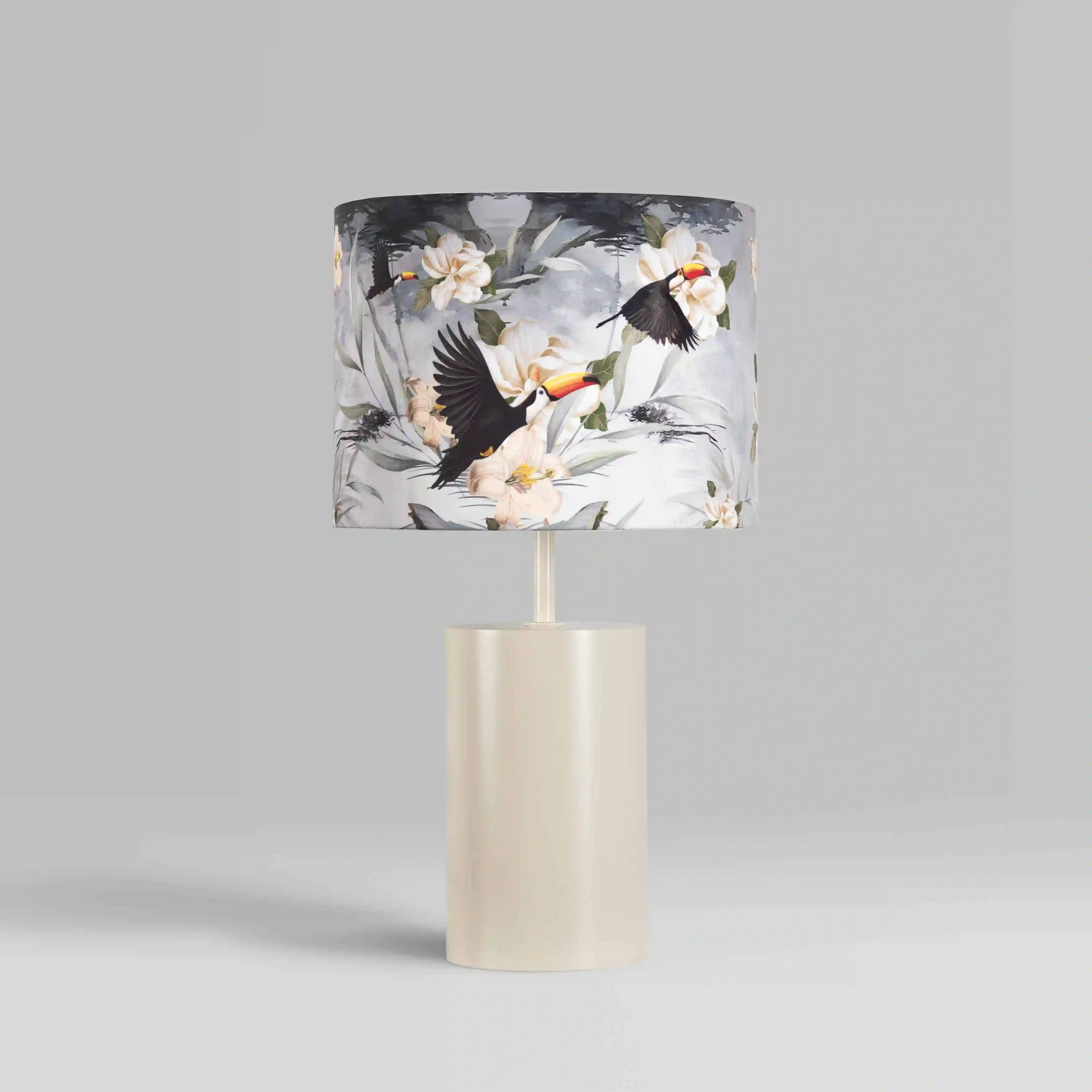 BRANCO LILIUM TABLE