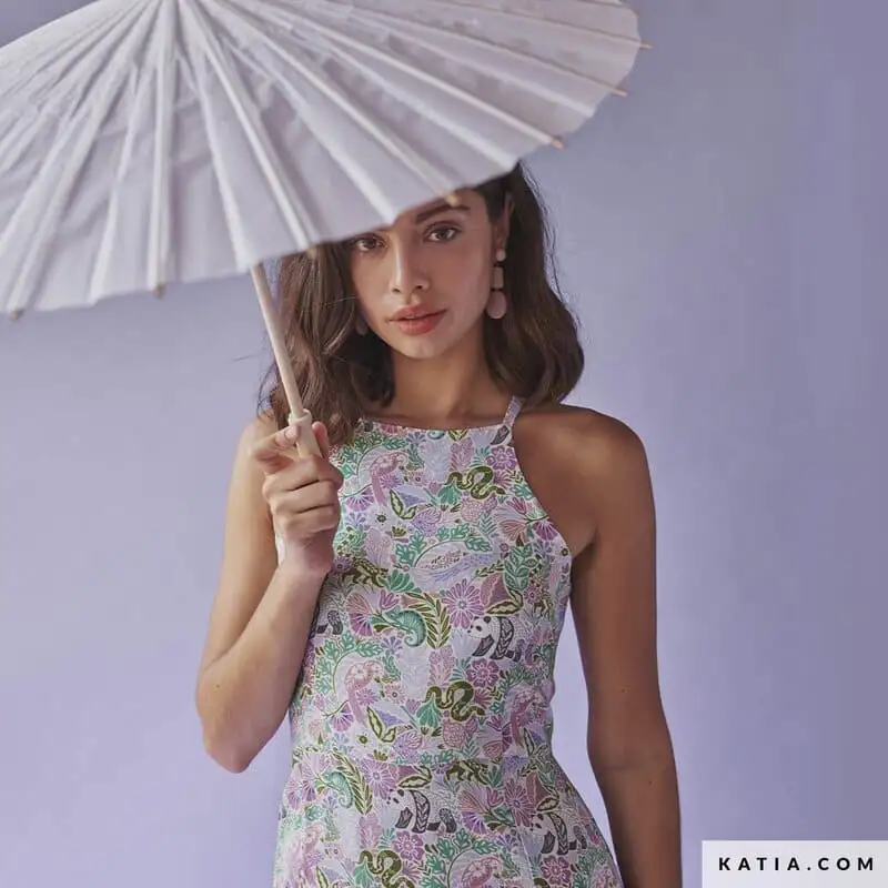 KATIA FABRICS TRAVEL POSTCARDS MAGAZINE - Image 22