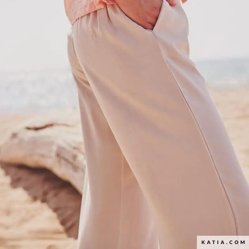 KATIA FABRICS TRAVEL POSTCARDS MAGAZINE - Image 35