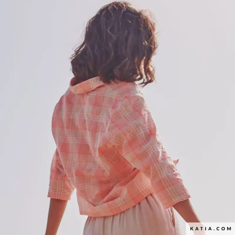 KATIA FABRICS TRAVEL POSTCARDS MAGAZINE - Image 49