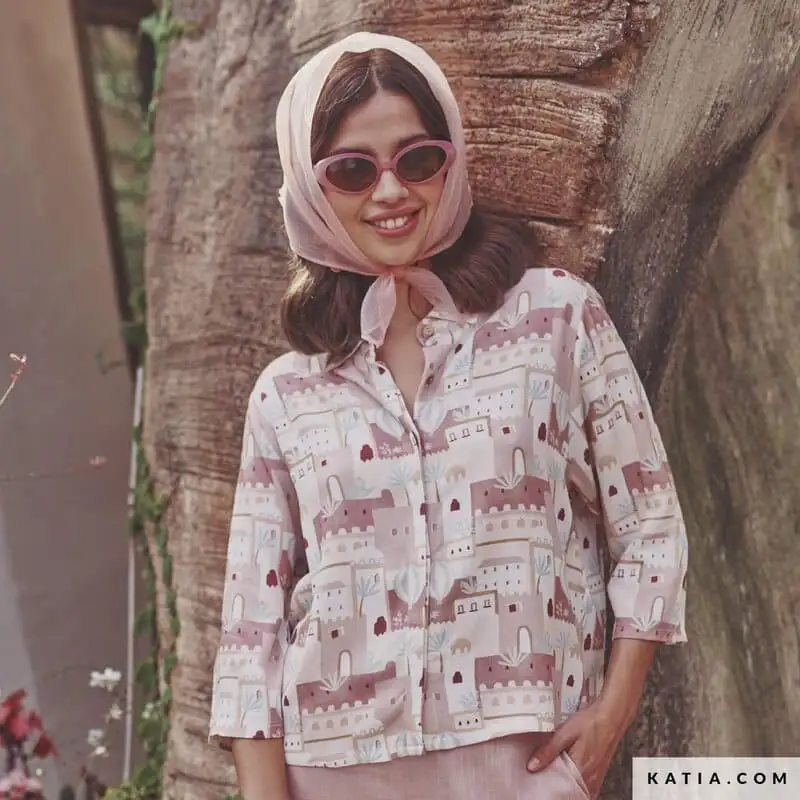 KATIA FABRICS TRAVEL POSTCARDS MAGAZINE - Image 51