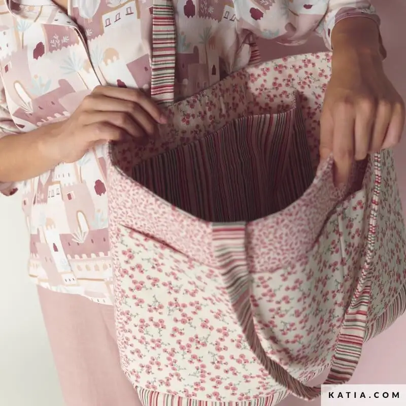 KATIA FABRICS TRAVEL POSTCARDS MAGAZINE - Image 54