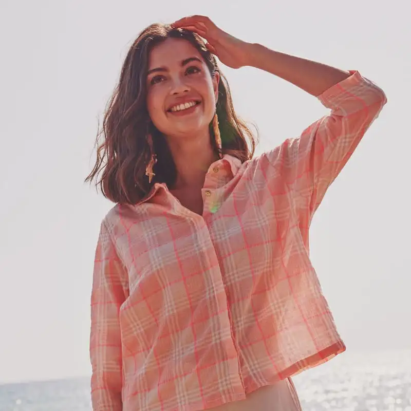 KATIA FABRICS TRAVEL POSTCARDS MAGAZINE - Image 67