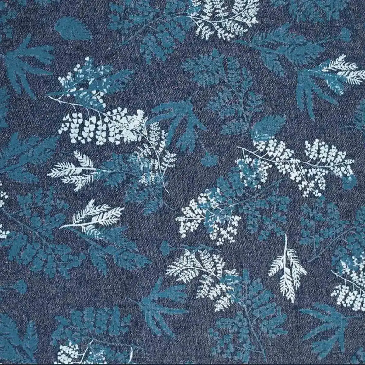 WINTER LEAVES - tela vaquera (winter denim)