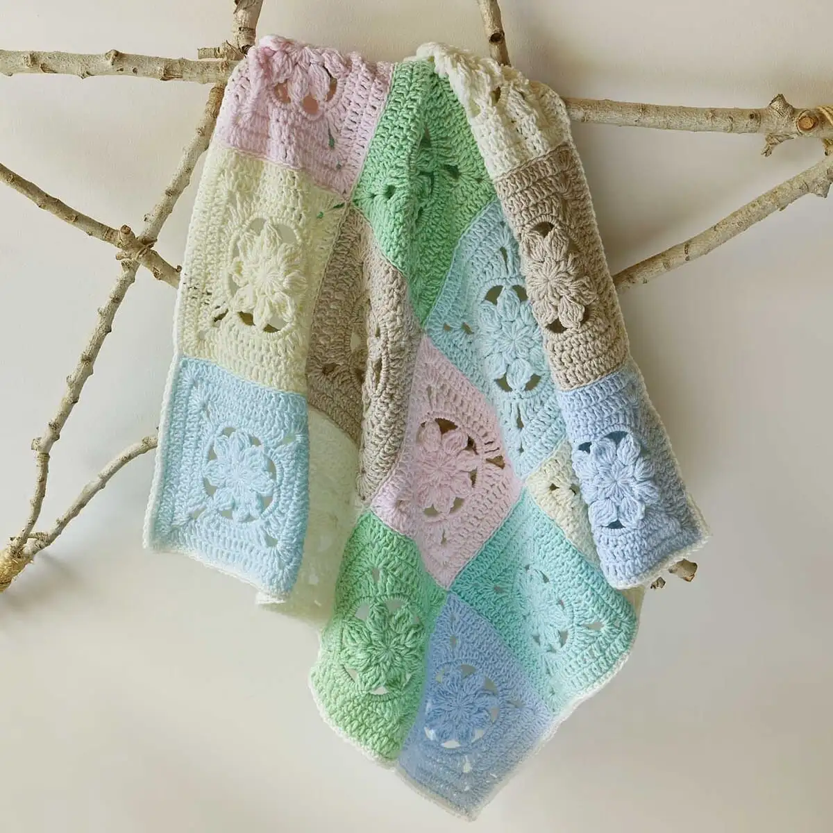 KIT Bunny Blanket - KAL Bunny in wonderland - Image 4