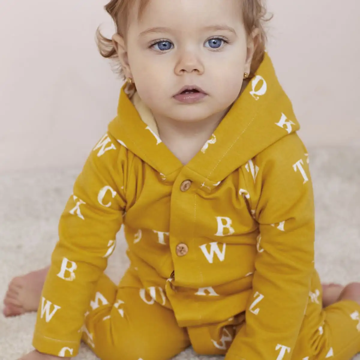 Soft French Terry Print (Sudadera Suave) Typo maquillador rosa - Imagen 5