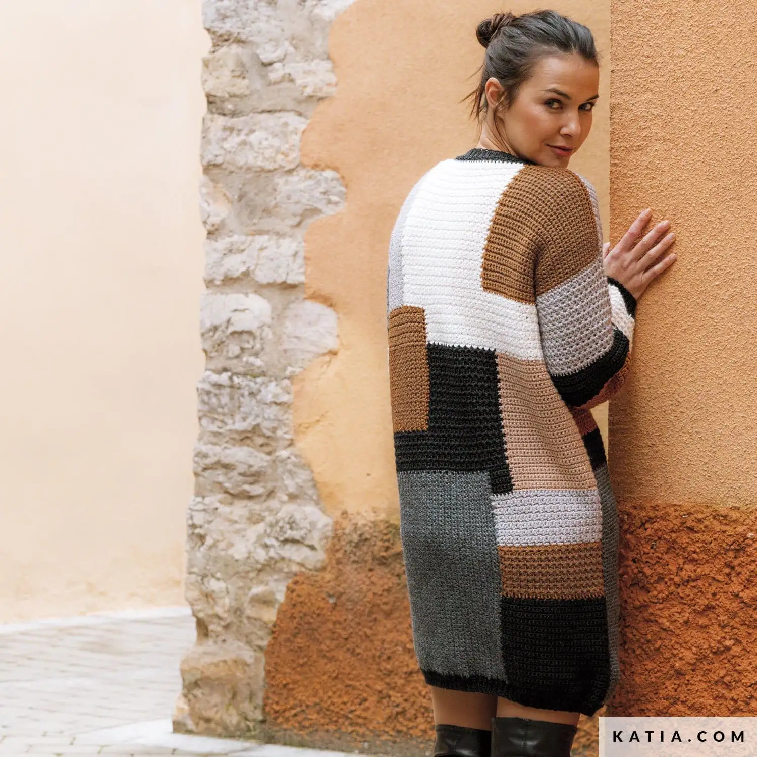 Katia Woman Essentials 107 Magazine - Image 2