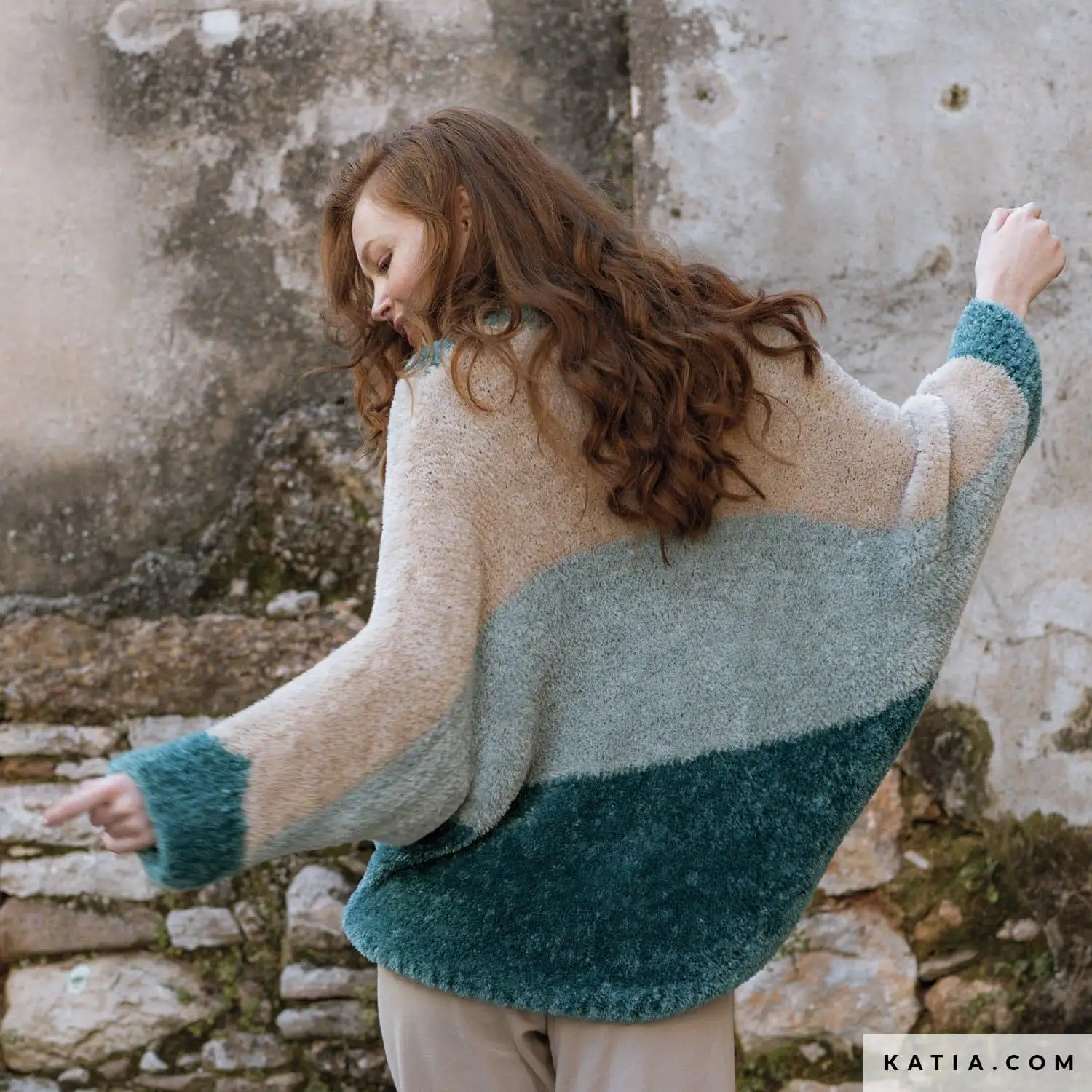 Katia Woman Essentials 107 Magazine - Image 7