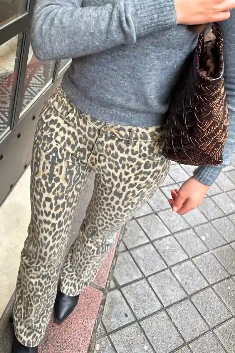 PANTALÓN LARGO FLARE ANIMAL PRINT