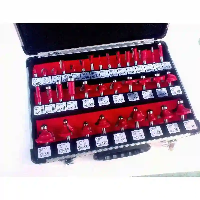 Juego de 35 fresas perfiladas de mango 8 mm MITO