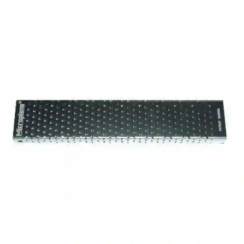 Hoja alomada plana basta 8'' Microplane