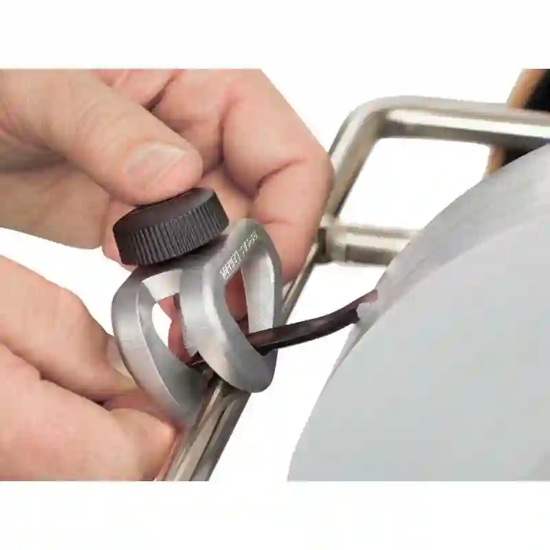 Dispositivo para afilar gubias y herramientas cortas SVS-38 Tormek