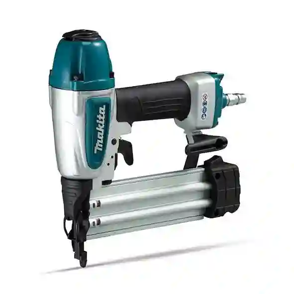 Clavadora neumática 1,2mm de 15/50 mm. AF506 MAKITA