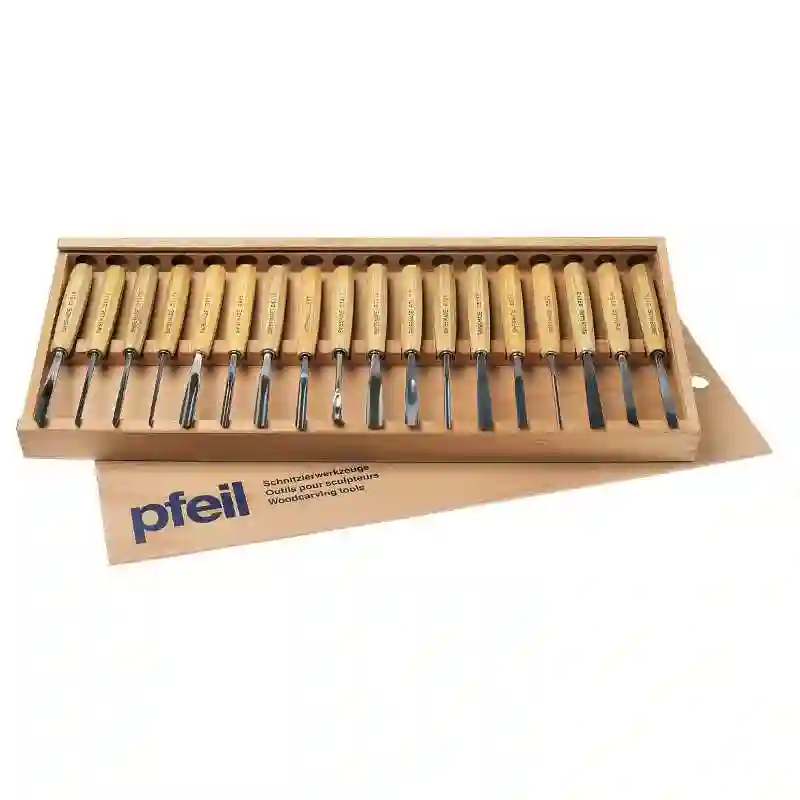 Juego de 18 gubias de iniciación en expositor de madera Pfeil