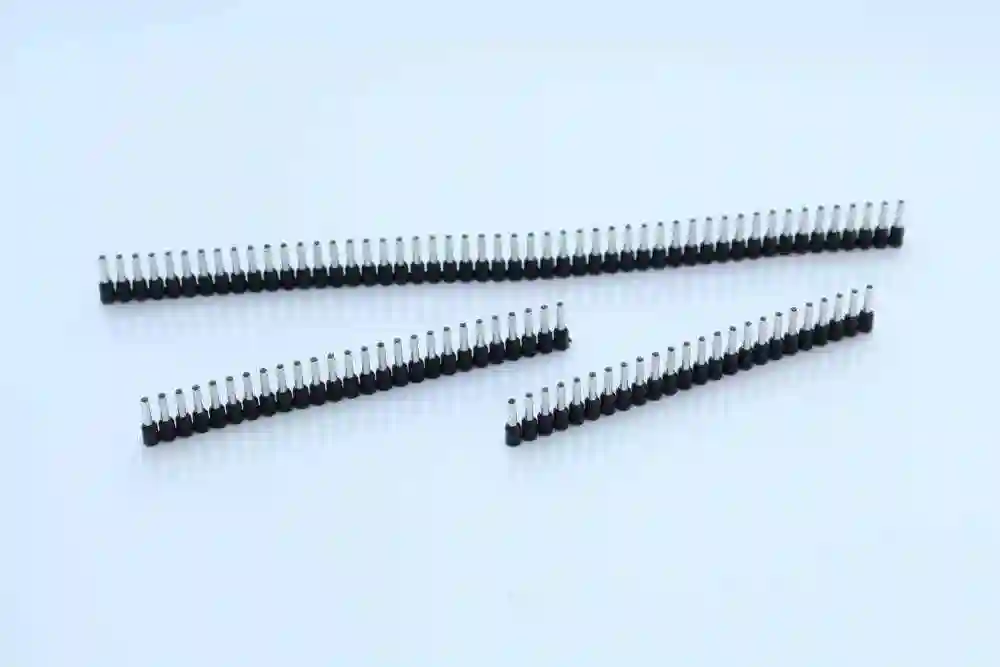 Cartucho y manguitos para QUADRO Plus 10 tiras de 50 manguitos negros de 15 mm² x 8 mm Jokari