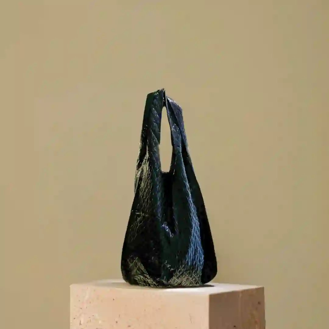 Bellus Black