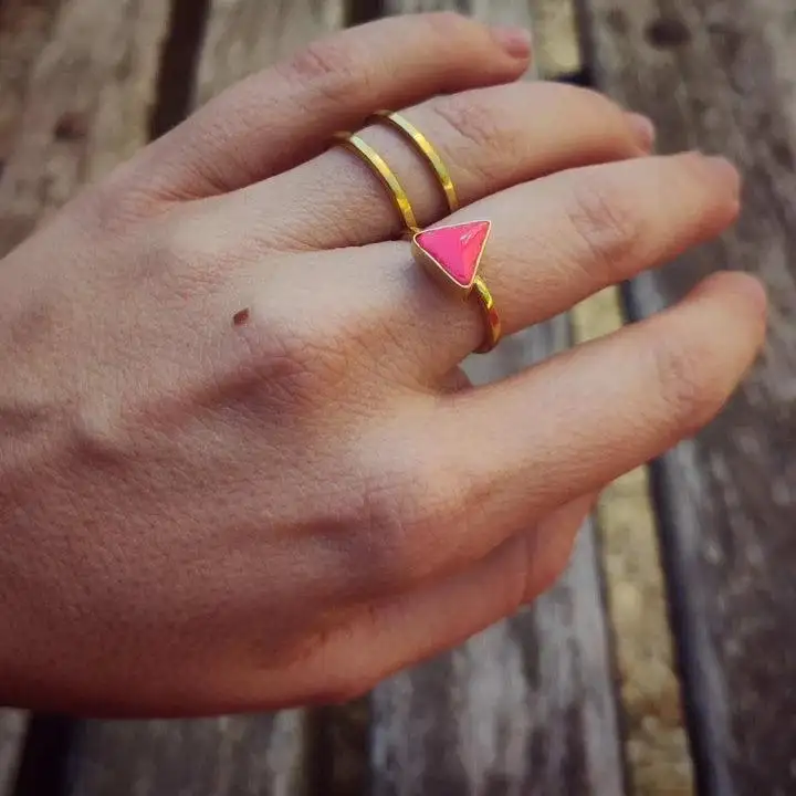 Anillo Triángulo Fosforescente - Imagen 2