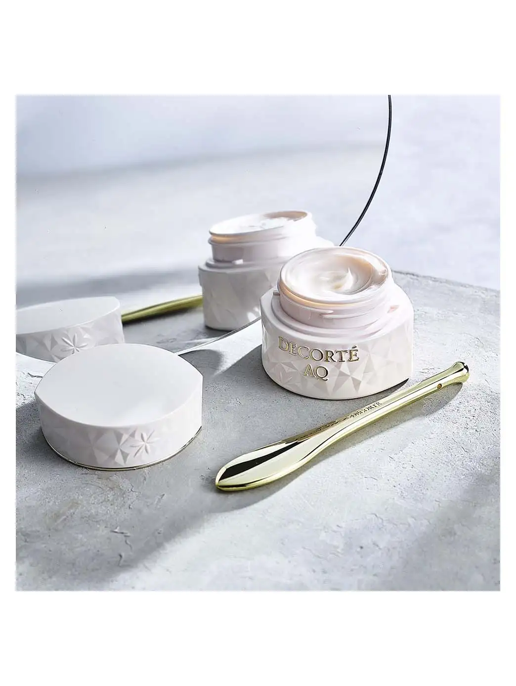 Decorte Aq Concentrate Neck Cream - Imagen 6