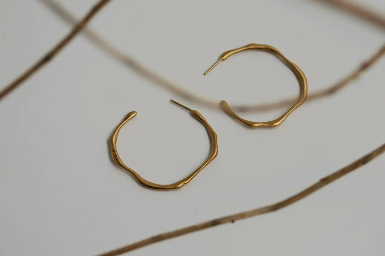 Original golden hoops - Image 2