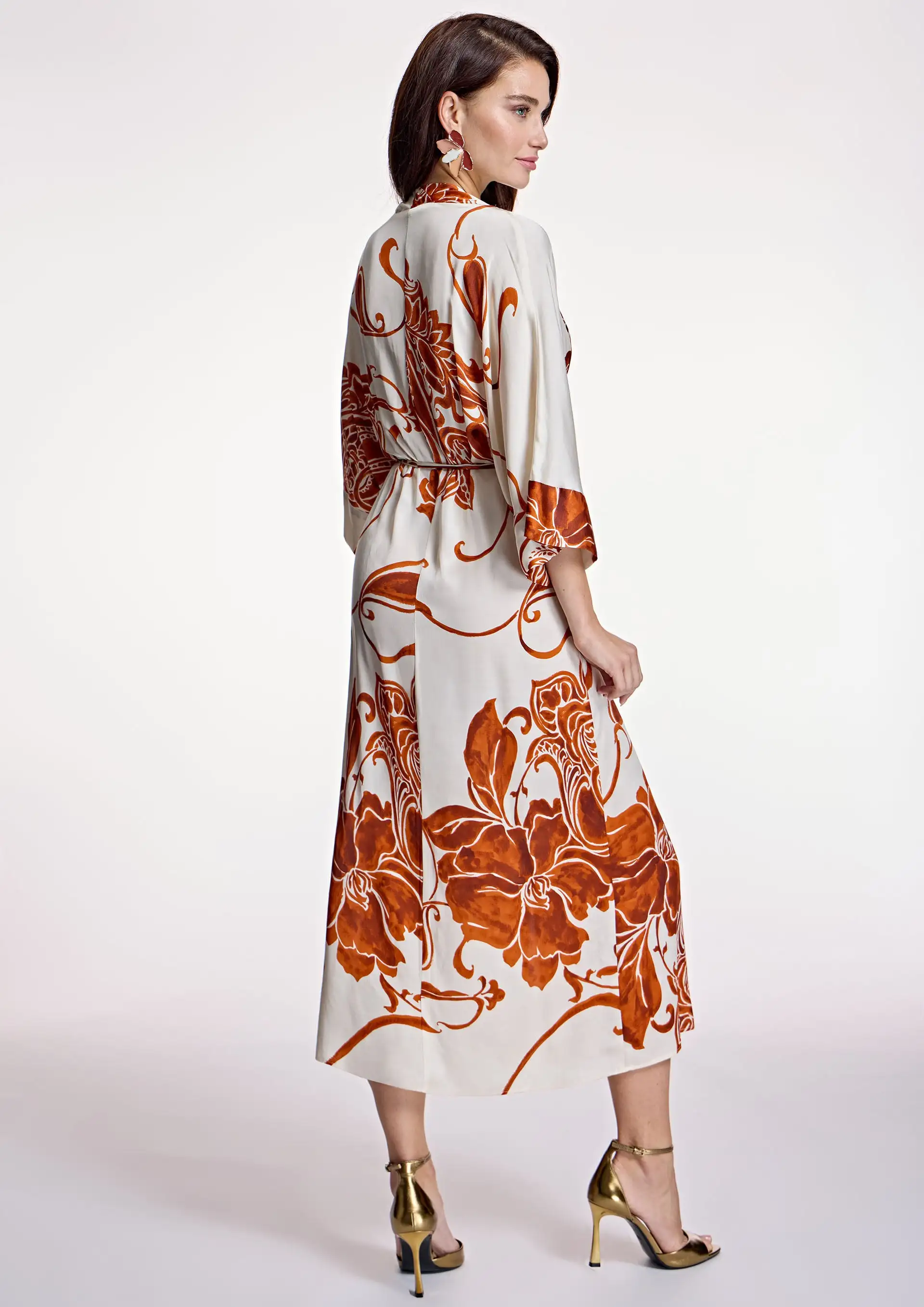 Alba Count Midi Cashmir Midi Dress - Image 4