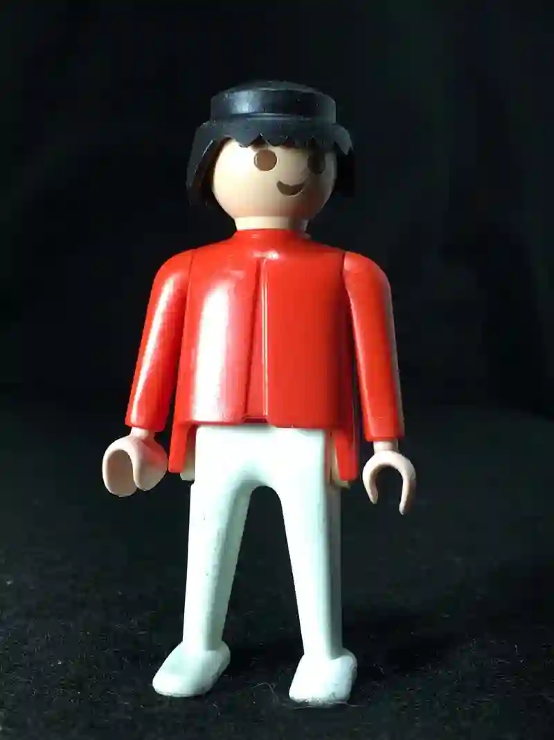 C1017 Figura Suelta sin Complementos