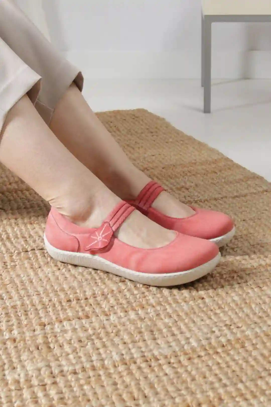 Sunni Sabbi Misen_55 red | Merceditas rojas barefoot