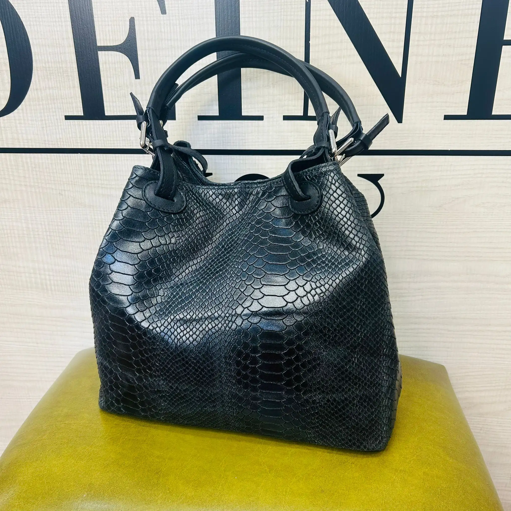 Snake -style leather bag - Image 3