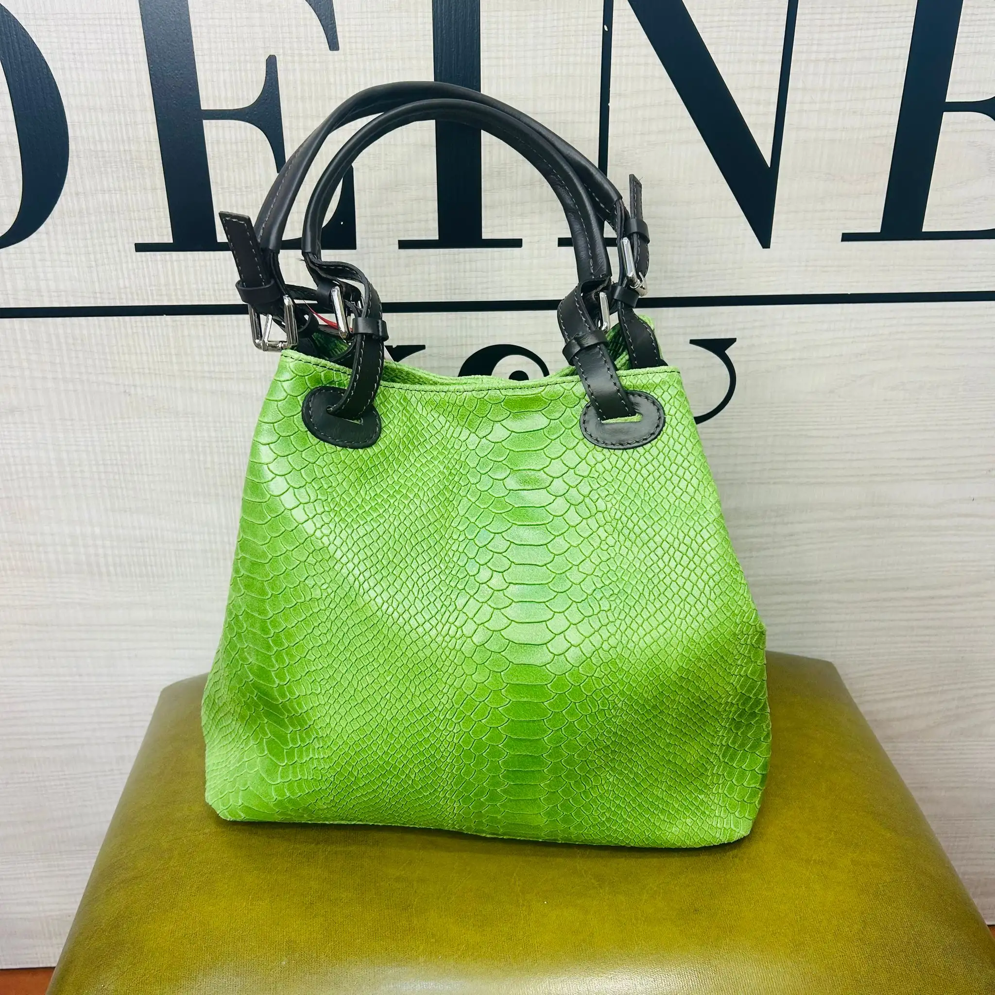 Snake -style leather bag - Image 5