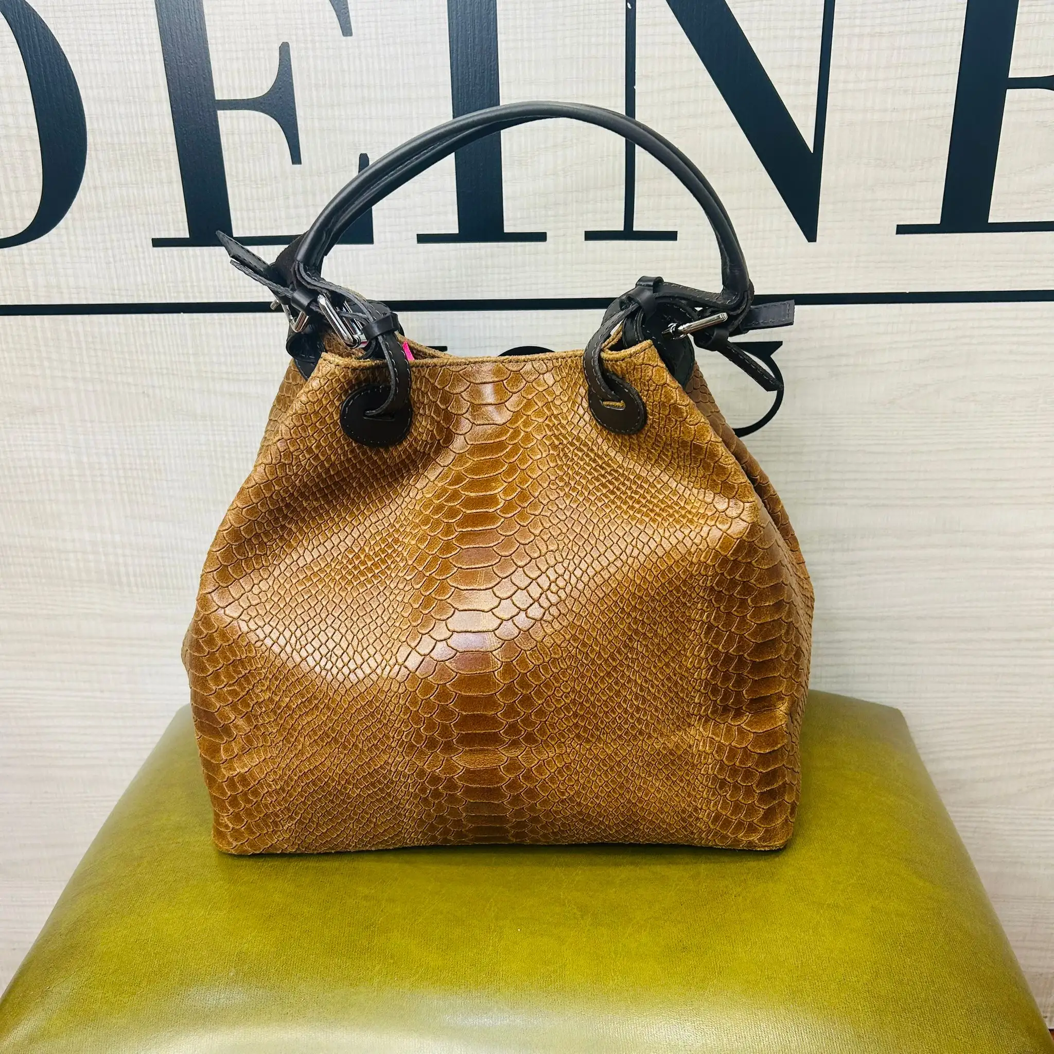 Snake -style leather bag - Image 6