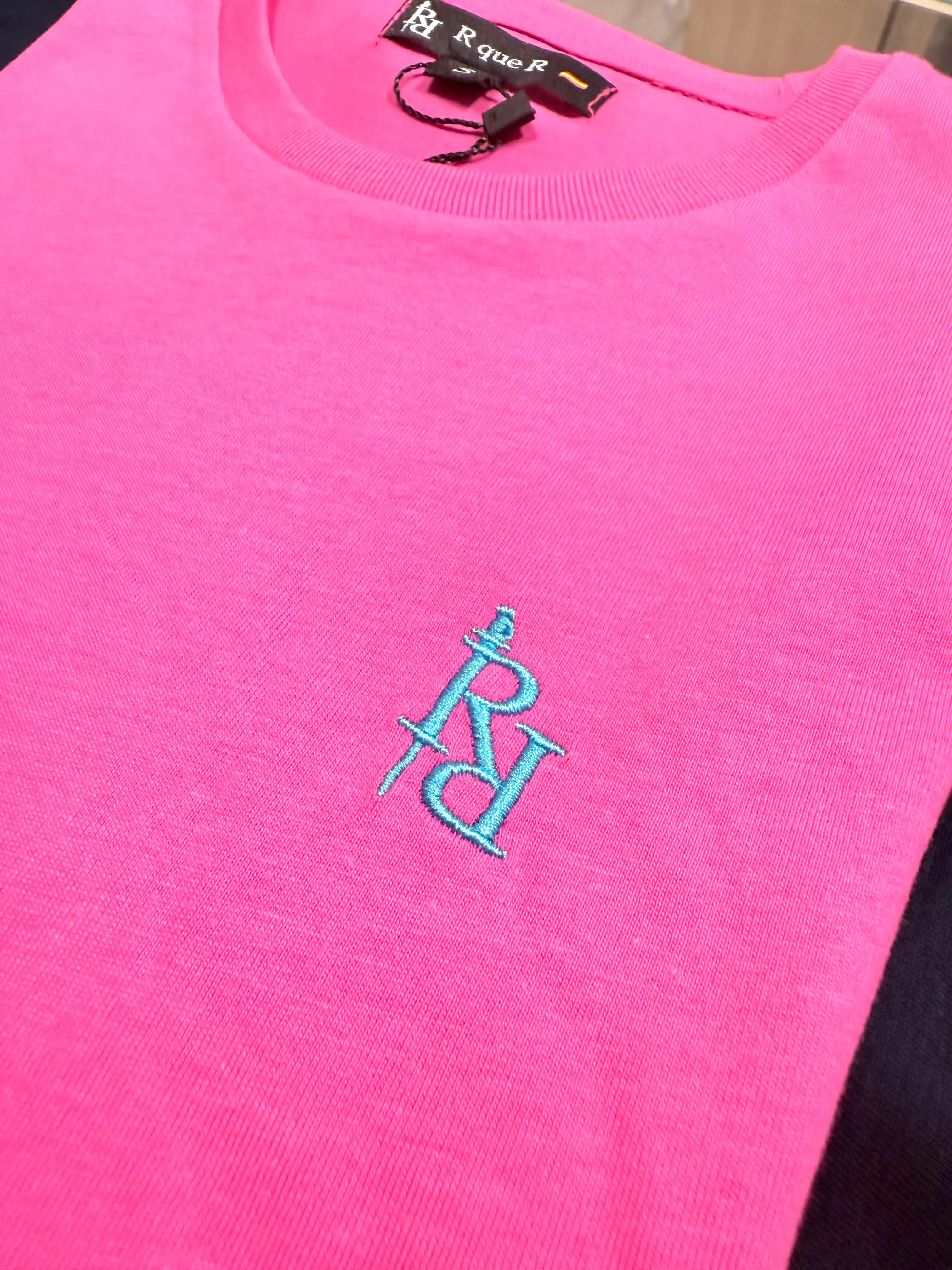 Fuchsia Woman Rquer T -shirt - Image 5