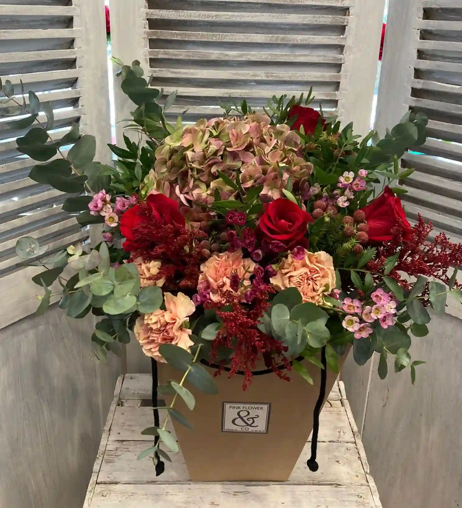 Special romantic bouquet in kraft bag