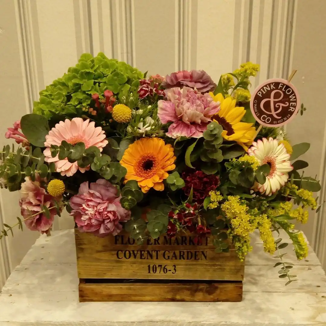 Seasonal flower box