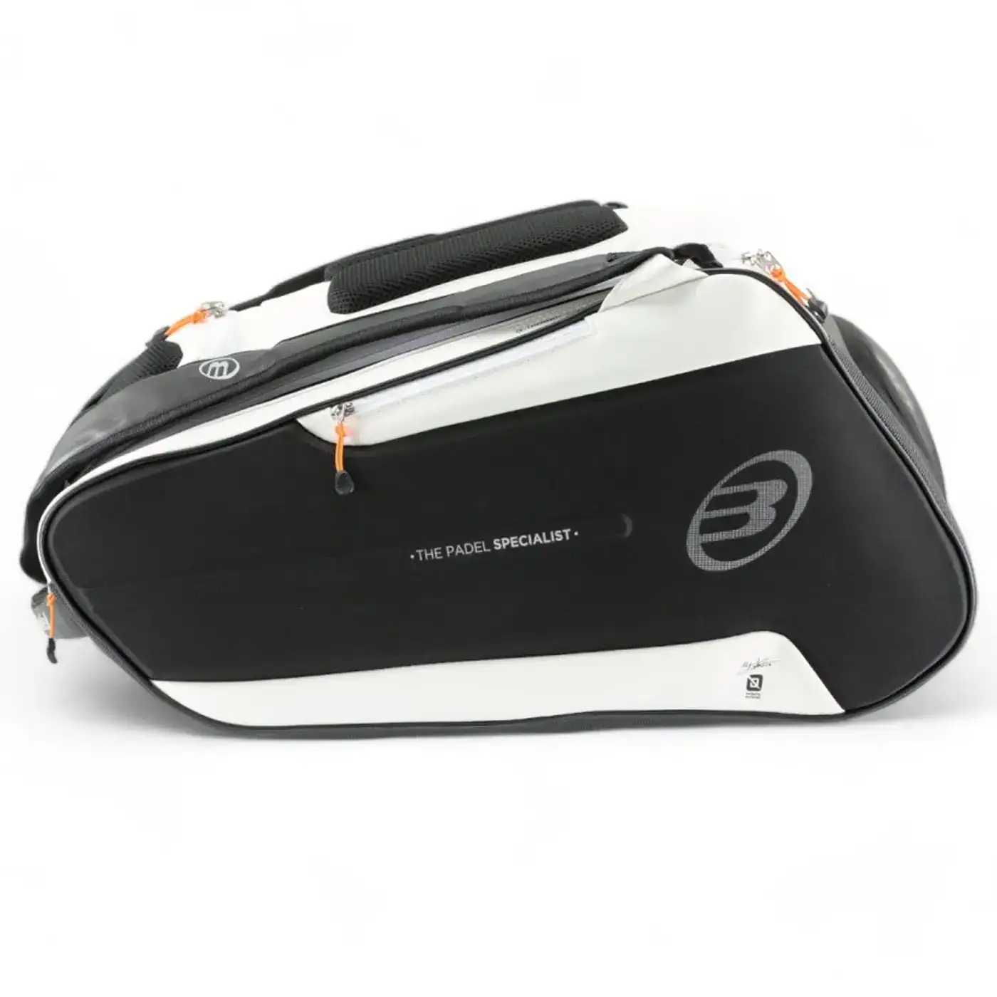 Paletero Bullpadel Hack BPP25012 Blanco 2025
