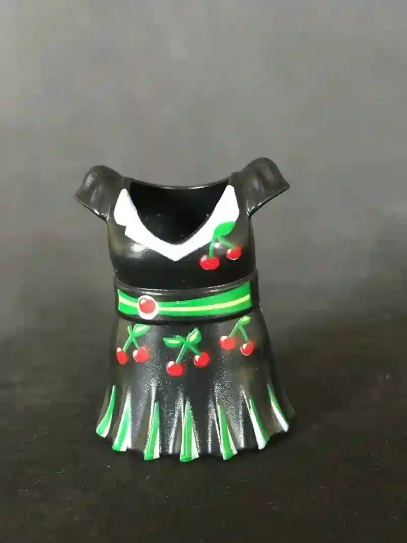 VES0008 Vestido Corto Evasé Figura Delgada Negro Cerezas